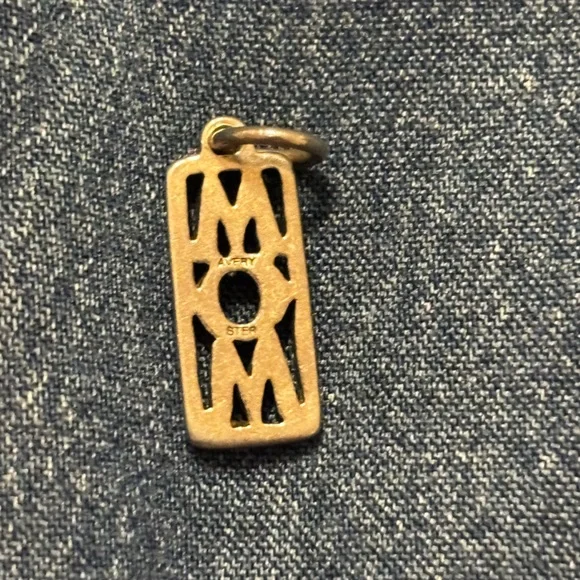 James Avery Sterling Silver MOM Charm - Picture 2 of 3